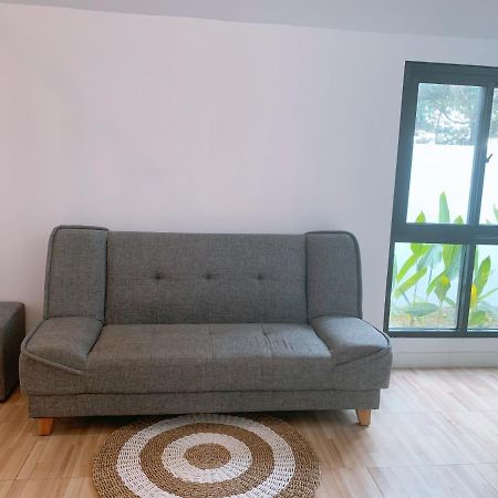 Casa De Gaudi Lembang Villa Екстериор снимка